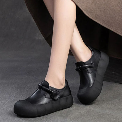 Elegance with every step Leather shoes with bow detail / OUTDOOR W6